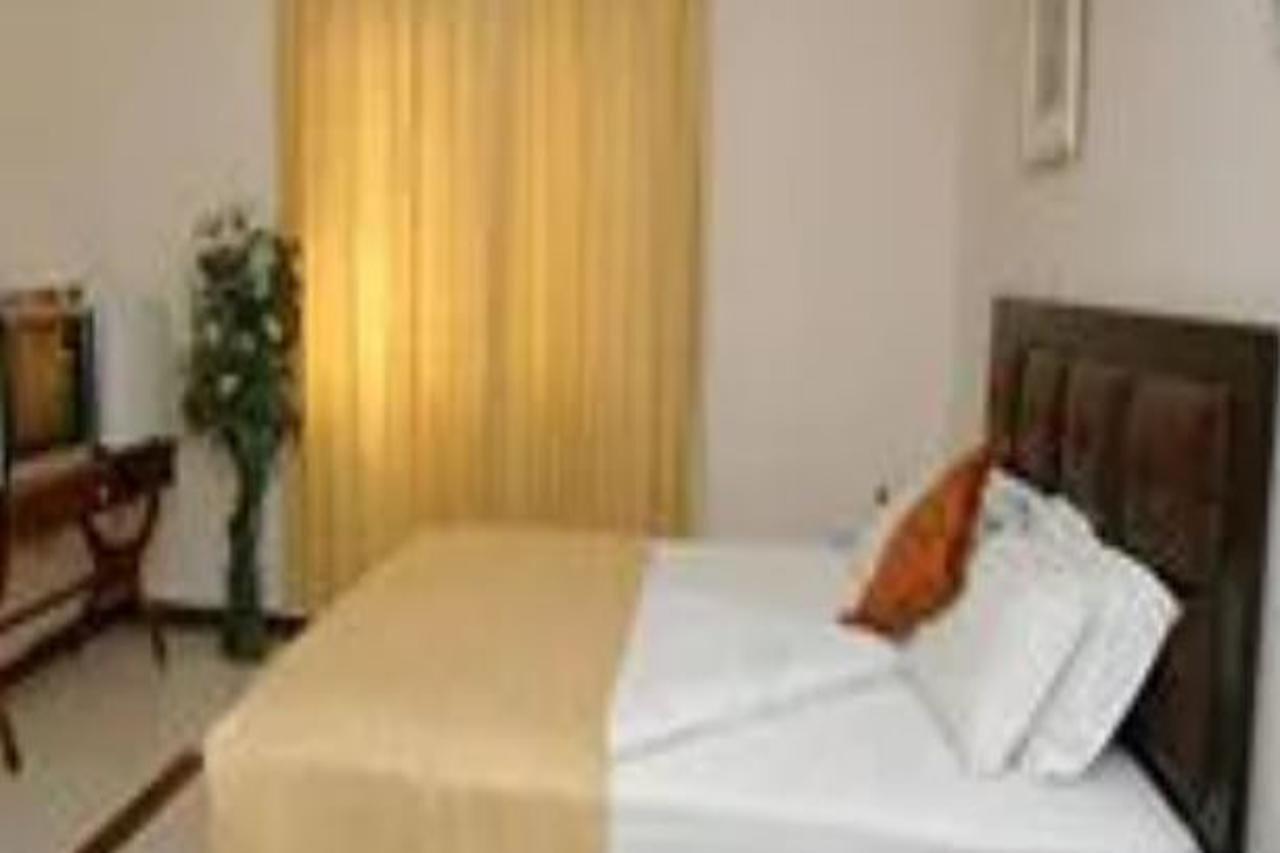 Hotel Diamond 1 Ad Dawhah Esterno foto
